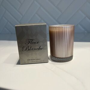 D.L. & Co. Fleur Blanche Rare Botanic Candle